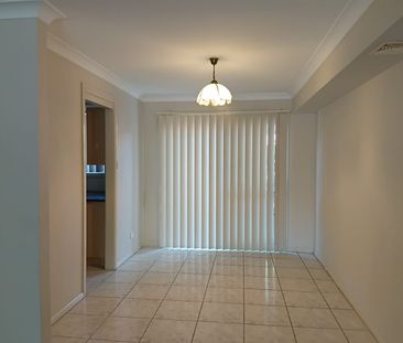 Modern & Convenient Living in a Quiet Penrith Location - Photo 2