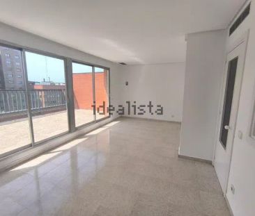 Alquiler de ático en Calle de Sor Ángela de la Cruz - Photo 1