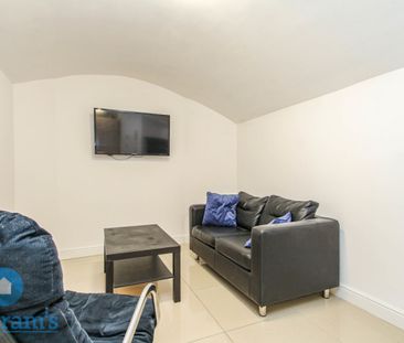 2 bed Apartment for Rent - Photo 4