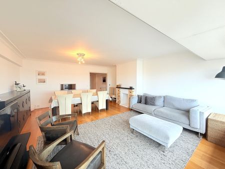 Gemeubeld 3-slaapkamer appartement met frontaal zeezicht! - Photo 2