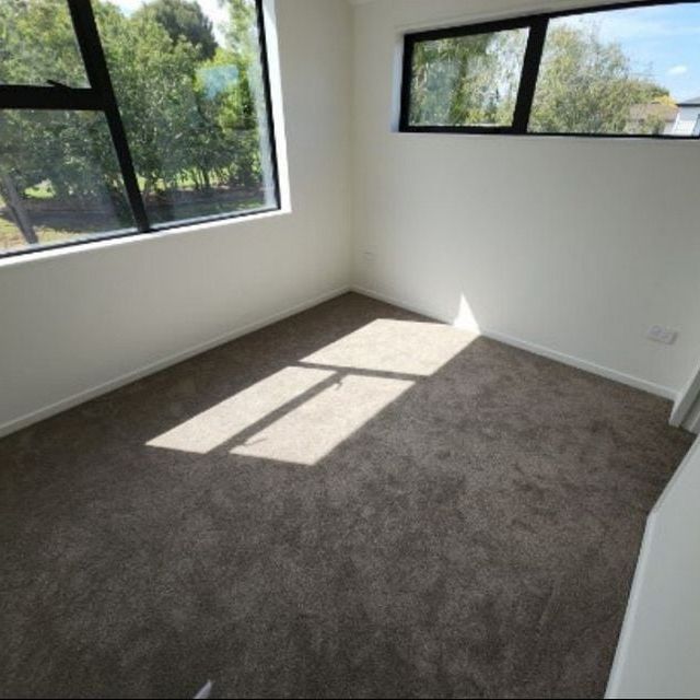 Modern 3BR Townhouse in Henderson - Photo 1