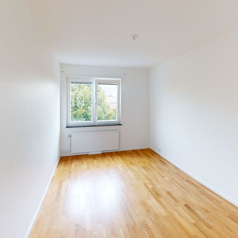 Västra Åsgatan 17, Eskilstuna - Foto 1