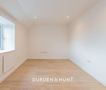 High Street, Hornchurch - Photo 3