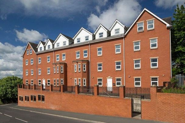 4 bedroom apartment to rent - Photo 1