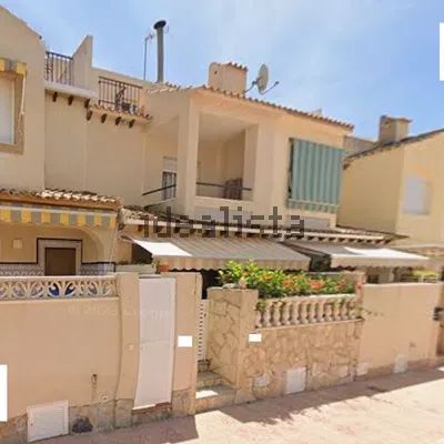Alquiler de chalet adosado en Urbanizaciones - Foto 1