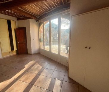 Location Appartement 2 pièces 43m² CORRENS 83570 - Photo 3