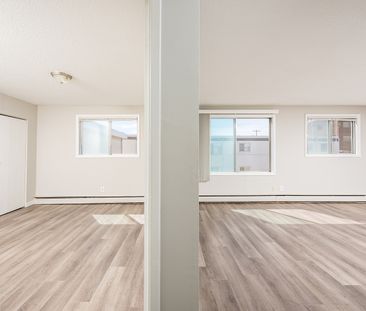 Signature Manor - Photo 1