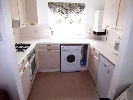 2 bedroom apartment to rent Catalina Drive, Poole, BH15 - Photo 4