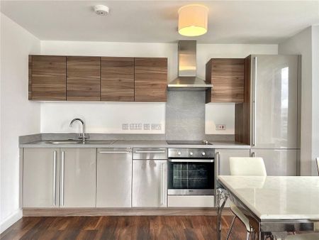 2 bedroom apartment to rent - Photo 4