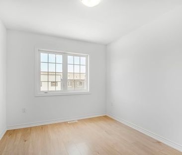 For Lease - 20 Silo Mews, Barrie, Ontario - Photo 1