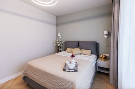 APARTAMENT DE INCHIRIAT CU 2 CAMERE // Pet friendly//100 METROU - Fotografie 3