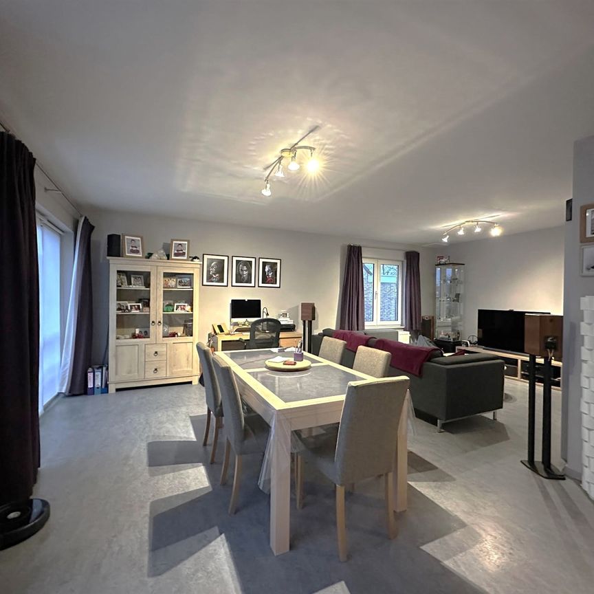 Appartement te huur - Foto 1