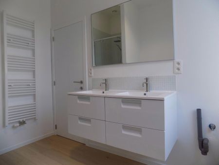 Unieke woonbuurt met 2 slaapkamers en stadsterras - Photo 4