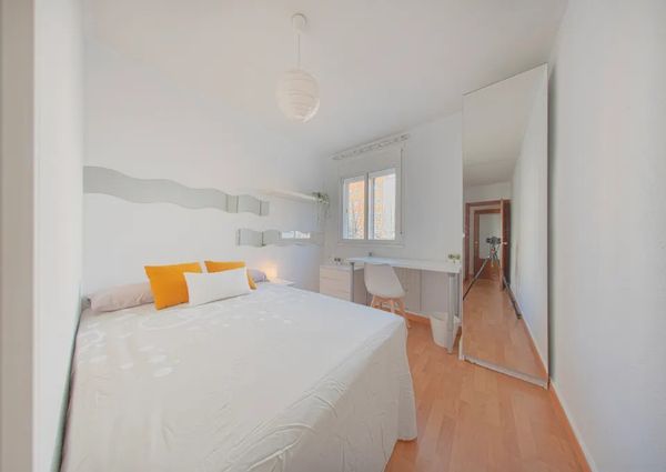Calle de los Juglares, Madrid, Community of Madrid 28032