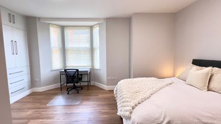 6 Bed Student Accommodation - Photo 3