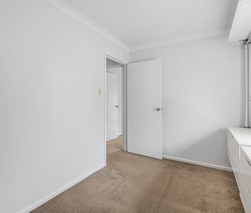 Spacious 3 Bedroom Duplex - 16A Rivergum Place! - Photo 3