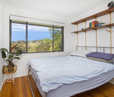 'Sea' Easts Beach - 4 bedroom home & more - Photo 3