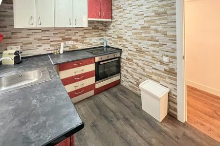 Carrer Guillén Escrivà, Valencia, Valencian Community 46011 - Foto 2