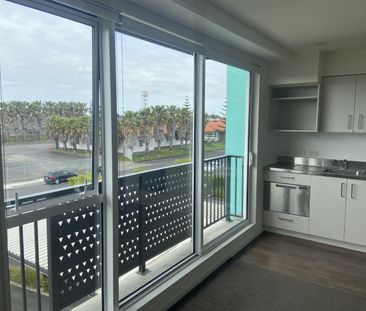 2 Bedroom Apartment - Photo 4