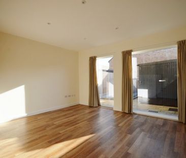 Addenbrookes Road, Cambridge - Photo 1