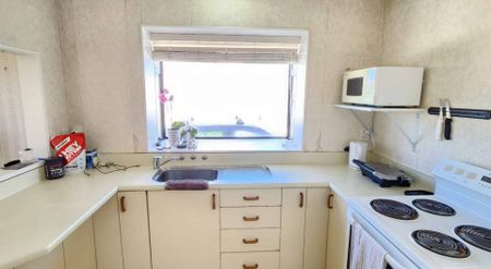 Merrilands, 2 bedrooms - Photo 3