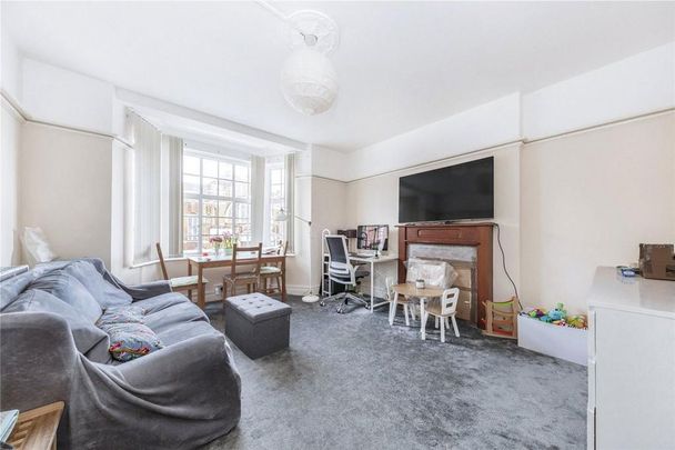 3 bedroom flat to rent - Photo 1