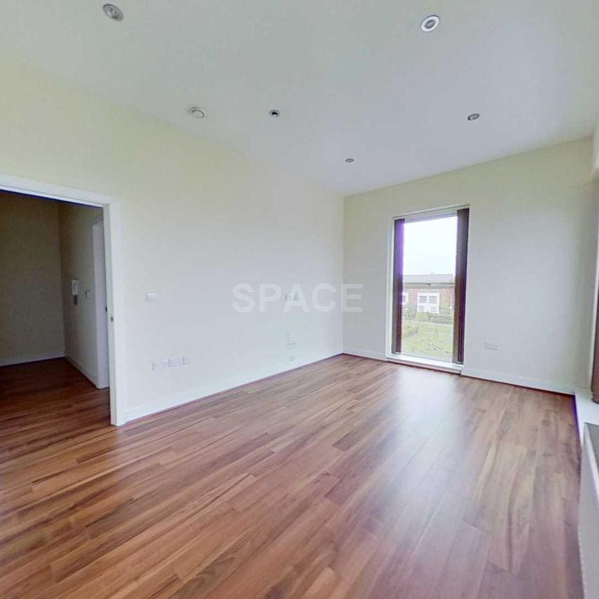 Puffin Way, Kennet Island, Reading, Berkshire, RG2 0WS - Photo 1