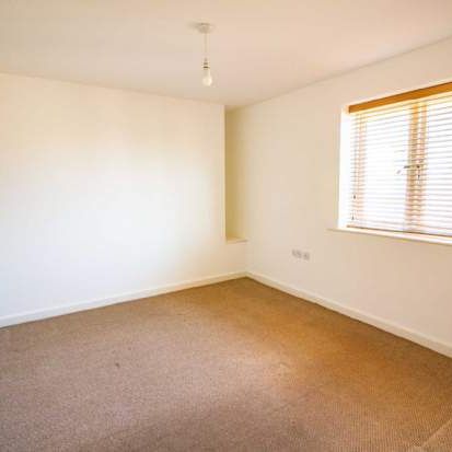 1 bedroom property to rent in Frome - Photo 1