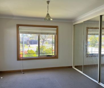 LIVING BY THE BAY - Photo 6