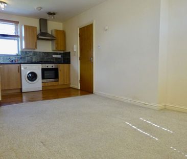 GERALD ROAD, CHARMINSTER (P07465) - Photo 4