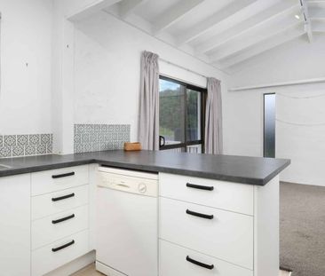 Great Location - Photo 3