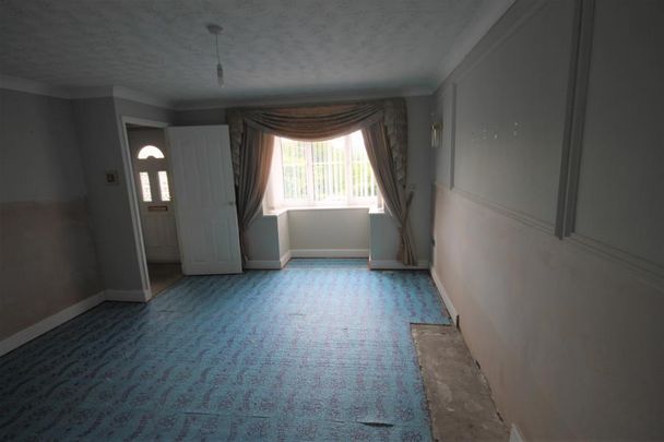 3 bedroom semi-detached house to rent - Photo 1