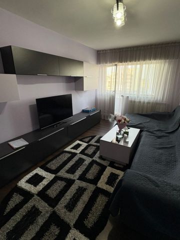 Apartament cu 2 camere , 64 mp, zona Centrală - Photo 3