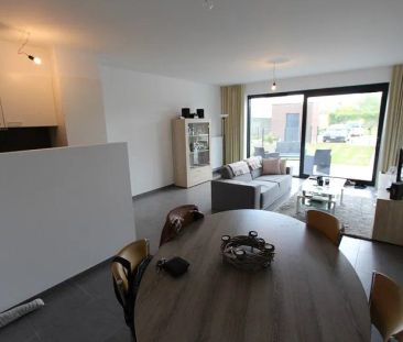 Gelijkvloers nieuwbouwappartement te Ieper met één slpkmr en autost... - Photo 3