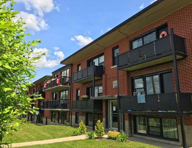 Highmont Apartments | 164 Belmont Avenue West, Kitchener - Photo 1