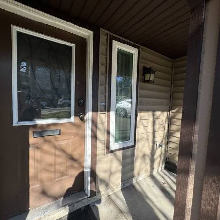 3 Bedroom TOP LEVEL Home! Central Location at 124/224th - PET FRIENDLY - Photo 1