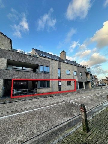 Gelijkvloers appartement in het centrum van Bree, met 2 slaapkamers, ruim terras en ondergrondse parkeerplaats. - Foto 5