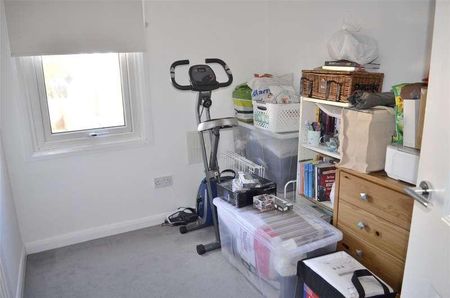 Onslow Gardens, Wallington, SM6 - Photo 3