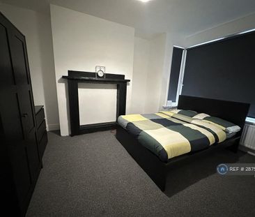 1 bedroom in a house share to rent - Photo 3