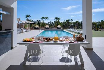 Luxury Villa for rent in Cap Martinet, Spain