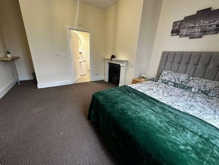 1 bedroom in a house share to rent - Photo 3