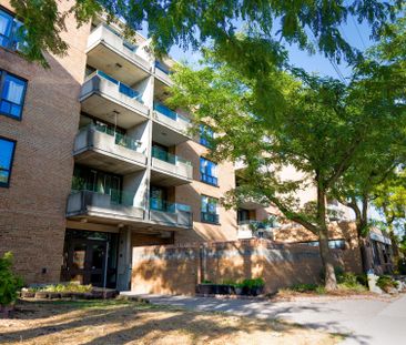 For Lease - 1177 Belanger Avenue Unit# 312, Billings Bridge - River... - Photo 2