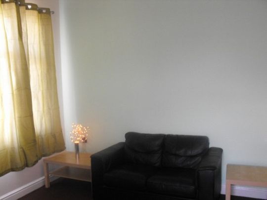 Student Flat - 9 Beds - Bradford - Photo 1