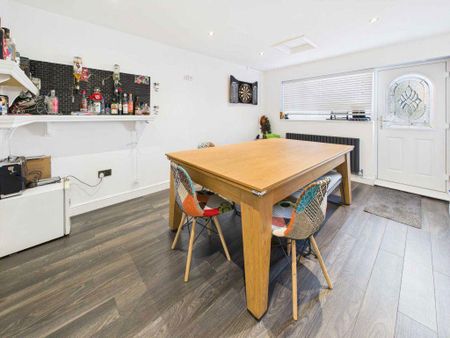 5 bedroom semi-detached house to rent - Photo 3