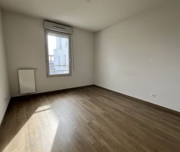 Location Appartement 3 pièces 58m² ST ANDRE DE CUBZAC 33240 - Photo 3