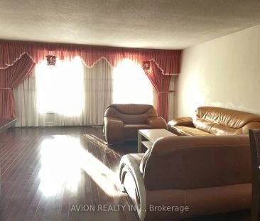 Detached Home For Lease | W9255030 - Photo 3