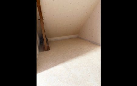 Location Appartement 3 pièces 68 m² Saint-Benoît-du-Sault - Photo 5