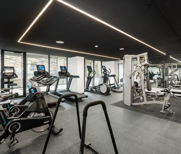 2100 Boulevard de Maisonneuve West, Montréal, QC - Photo 4