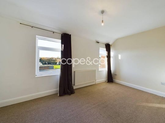 2 bedroom end of terrace house to rent - Photo 1