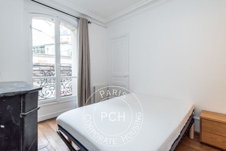 Rue Mathurin Régnier, - Photo 4